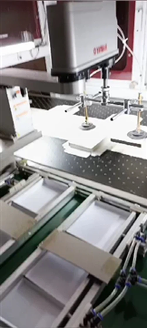 নতুন কাগজ বাক্স উত্পাদন মেশিন